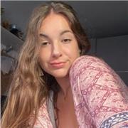 Doy clases de refuerzo a alumno adaptándome a su nivel y sus necesidades.